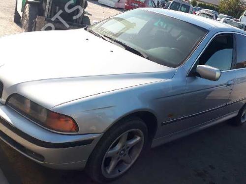 Pièces Détachées Usagées BMW 5 (E39) 540 i (286 hp) 2596562