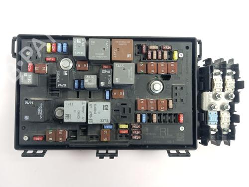 Used Fuse box Fuse box 37643562 37643562