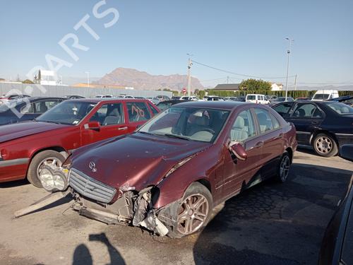Brugte MERCEDES-BENZ C-CLASS (W203) C 220 CDI (203.008) 4943016