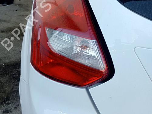 Feu arrière gauche FORD FOCUS III 1.0 EcoBoost (125 hp) 31340711