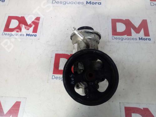 Used Steering pump TOYOTA AVENSIS Saloon (_T25_) [2003-2009]  12665804