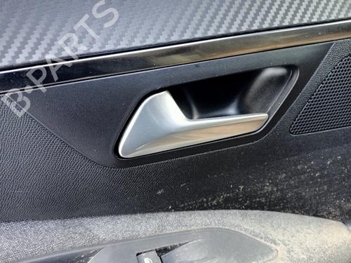 Used Rear left interior door handle PEUGEOT 3008 II SUV (MC_, MR_, MJ_, M4_) [2016-2025]  16475200