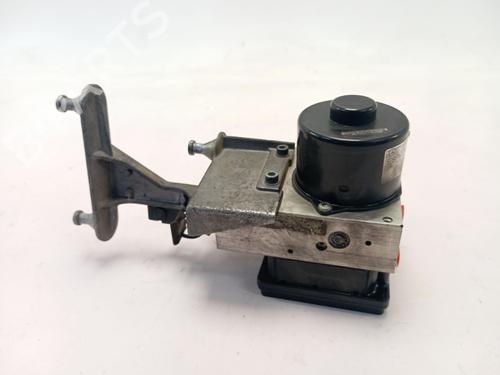 Used ABS pump ABS pump MERCEDES-BENZ C-CLASS (W203) C 220 CDI (203.006) (136 hp) 33437050 33437050