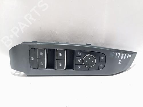 Used Left front window switch Left front window switch NISSAN QASHQAI III (J12) 1.3 DIG-T All-wheel Drive (158 hp) 40128858 40128858