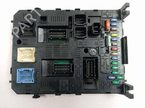 Used Fuse box Fuse box 38289331 38289331