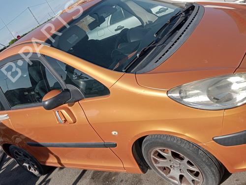 Engine control unit (ECU) PEUGEOT 1007 (KM_)  | BP13618025M57 