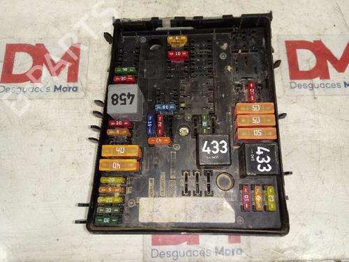 Used Fuse box VW GOLF V (1K1) [2003-2010]  12855655