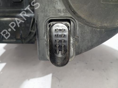 Right headlight SEAT LEON (1M1) | BP30376371C29