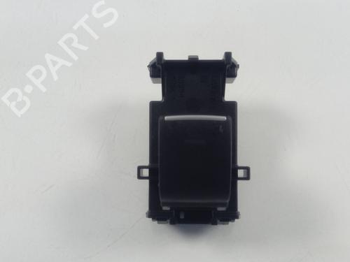 Used Right rear window switch TOYOTA COROLLA Saloon (_E21_) 1.6 VVTi (ZRE210) (122 hp) 30373504