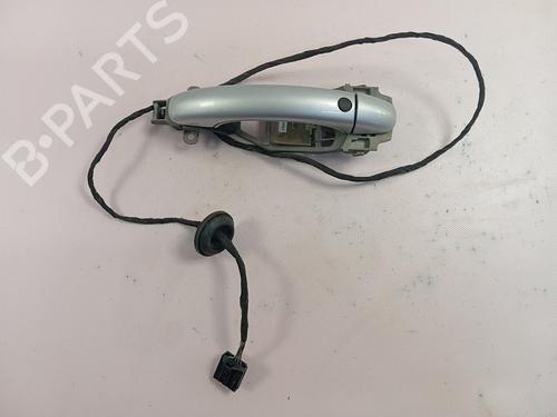 Używane Klamka zewnętrzna drzwi przednich prawych VW TOUAREG (7LA, 7L6, 7L7) 5.0 V10 TDI (313 hp) 30374763