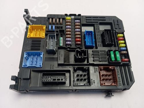 Used Fuse box PEUGEOT EXPERT Tepee (VF3X_) [2007-2025]  28031443