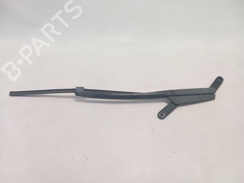 Used Front windshield wiper arm Front windshield wiper arm 37517653 37517653