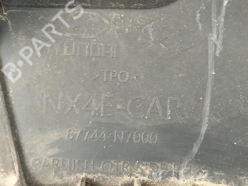 Højre bak skjermliste HYUNDAI TUCSON (NX4E, NX4A) | BP30914349C137