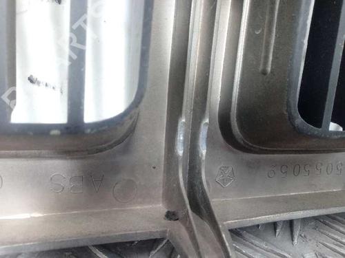 Grille JEEP GRAND CHEROKEE I (ZJ, ZG) 2.5 TD 4x4 (Z) | BP12650567C40 