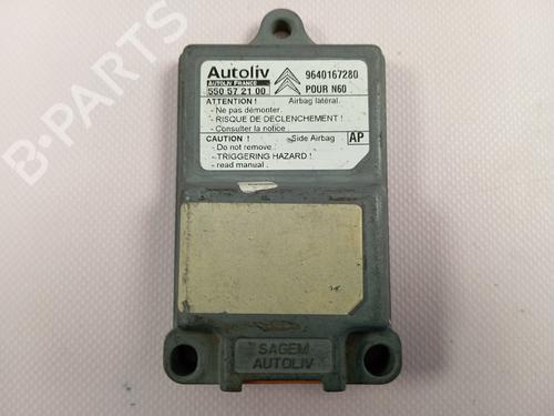 Used ECU airbags CITROËN XSARA (N1) 1.9 TD (90 hp) 30375548
