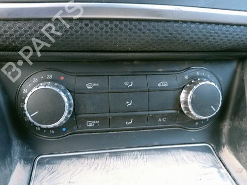 Rear left exterior door handle MERCEDES-BENZ A-CLASS (W176) A 180 (176.042) | BP24111162C130 
