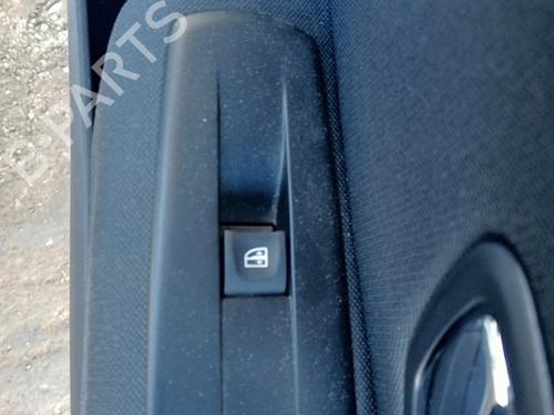 Used Right front window switch RENAULT MEGANE III Hatchback (BZ0/1_, B3_) 1.2 TCe (BZ2B, BZ11) (116 hp) 16853972
