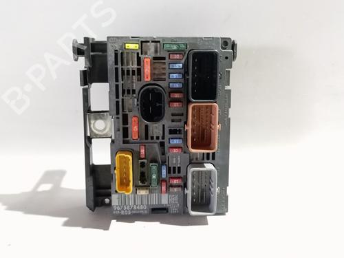 Used Fuse box Fuse box 37175577 37175577