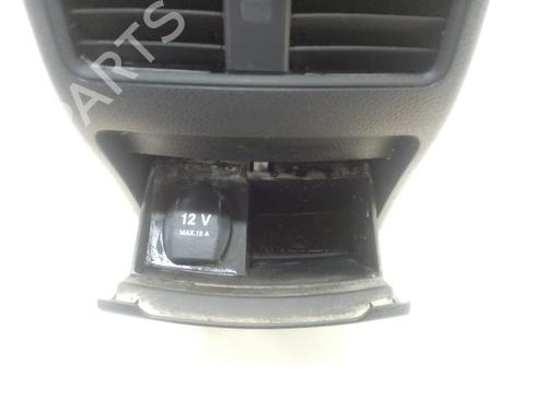 Armrest / Center console MERCEDES-BENZ GLA-CLASS (X156) GLA 200 CDI / d (156.908) | BP13625188I20 