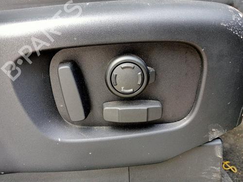 Switch LAND ROVER DISCOVERY V (L462) 3.0 Td6 4x4 | BP30754844I30