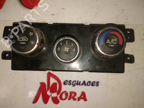 Used Climate control HYUNDAI TUCSON (JM) 2.0 All-wheel Drive (141 hp) 12676522