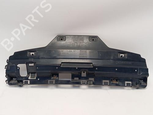 Used Rear bumper bracket BMW 3 (F30, F80) 320 i (184 hp) 27379668