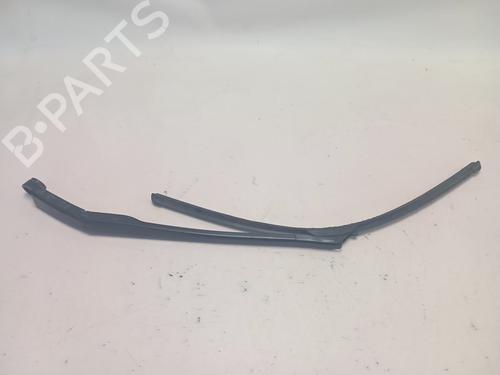 Used Front windshield wiper arm HONDA CIVIC VIII Hatchback (FN, FK) 2.2 CTDi (FK3) (140 hp) 30373821