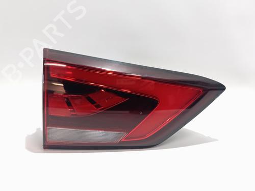 left-tailgate-light-mg-mg-zs-suv-azs1-2017-33321813 main image