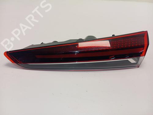 Used Right tailgate light Right tailgate light RENAULT CAPTUR II (HF_) TCe 90 (HFM6) (91 hp) 40009500 40009500