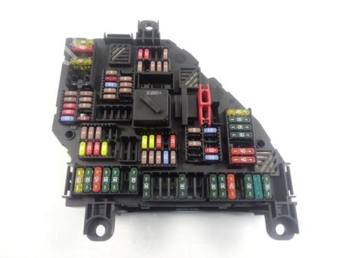 Used Fuse box BMW 6 Coupe (F13) 640 d (313 hp) 18099077