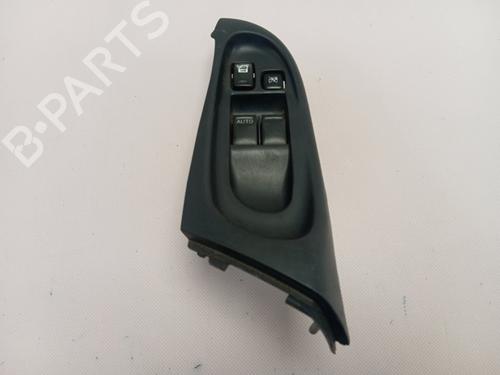 Interrupteur de vitre avant gauche NISSAN ALMERA II Hatchback (N16) [2000-2025]  30914352