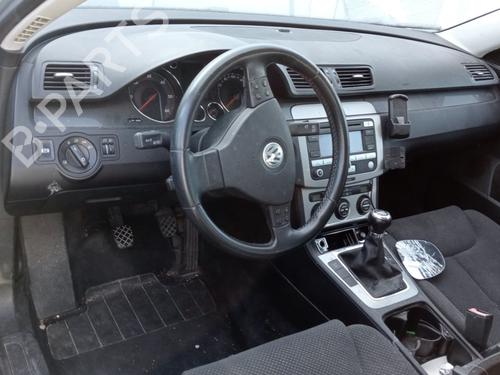 Fuse box VW PASSAT B6 Variant (3C5) 2.0 TDI 16V | BP18656077E1