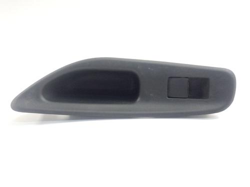 Høyre bak elrute bryter TOYOTA YARIS CROSS (MXP_) [2020-2025]  19032438