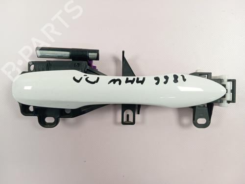 Used Front right exterior door handle Front right exterior door handle TOYOTA YARIS (_P21_, _PA1_, _PH1_) 1.5 (MXPA11) (125 hp) 34636461 34636461