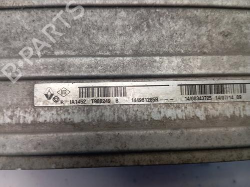 Intercooler RENAULT MEGANE III Hatchback (BZ0/1_, B3_)  | BP28728285M30 