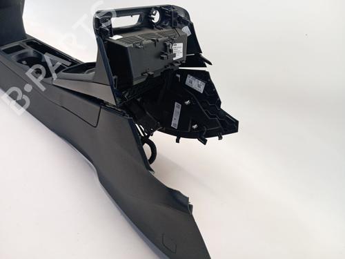 Armrest / Center console FORD PUMA (J2K, CF7) 1.0 EcoBoost mHEV | BP36387640I20 - Image 3
