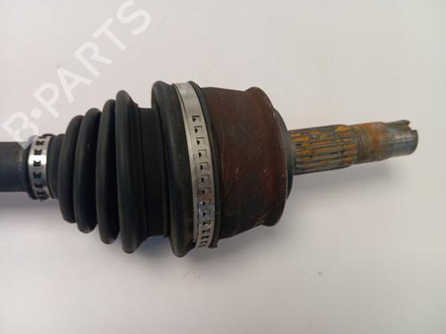 Antriebswelle links vorne LANCIA MUSA (350_) 1.4 (350.AXA11, 350.AXA1A) | BP29594921M38