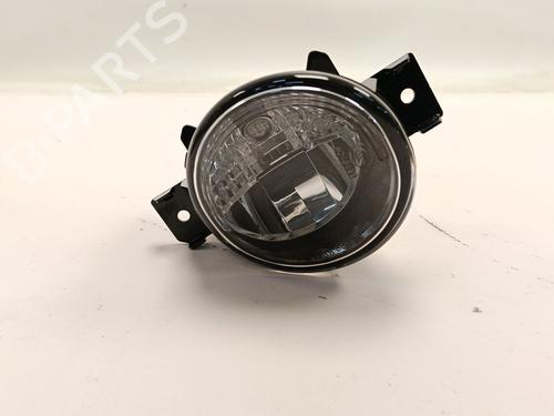 right-front-fog-light-nissan-pulsar-hatchback-c13-2014-31992929 main image