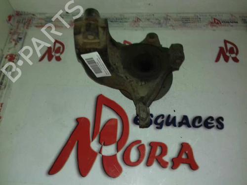 Used Left front steering knuckle PEUGEOT 205 I Convertible (741B, 20D) [1986-1995]  18466639