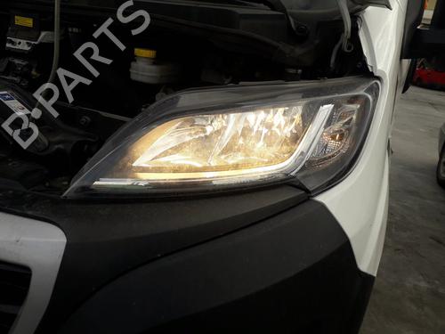 Left headlight PEUGEOT BOXER Bus 2.2 BlueHDi 120 | BP29536082C28 