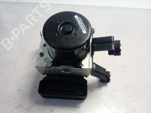Used ABS pump BMW 3 (F30, F80) 318 d (143 hp) 16082717