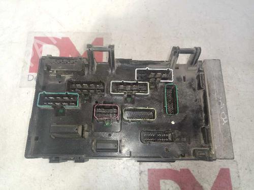 Used Fuse box CHRYSLER VOYAGER IV (RG, RS) 2.5 CRD (141 hp) 16822877