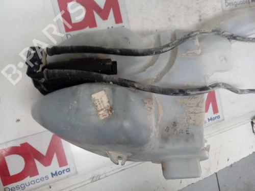 Windscreen washer tank PEUGEOT 2008 I (CU_) 1.2 VTi | BP18490878C113