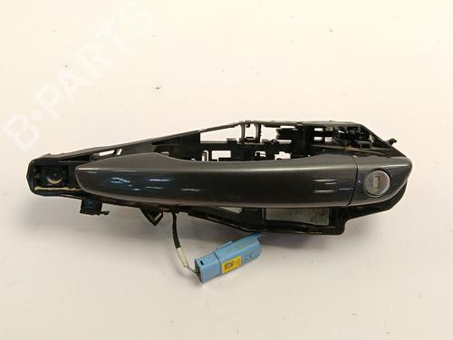 Used Front left exterior door handle OPEL GRANDLAND / GRANDLAND X (A18, P1UO) [2017-2026]  32059419