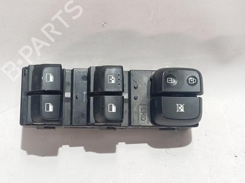Used Left front window switch KIA PICANTO III (JA) [2017-2026]  31017839