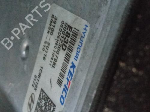 Used Engine control unit (ECU) HYUNDAI KONA (OS, OSE, OSI) EV (136 hp) 13546281
