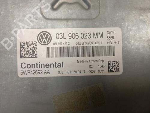 Engine control unit (ECU) VW GOLF VI (5K1)  | BP25854814M57 