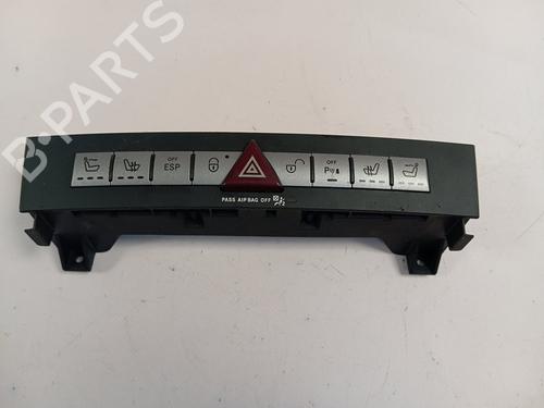 Used Warning switch MERCEDES-BENZ SLK (R171) 350 (171.456) (272 hp) 21575532