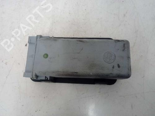 Used Electronic module Electronic module CITROËN SAXO (S0, S1) 1.4 VTS (75 hp) 30371880 30371880