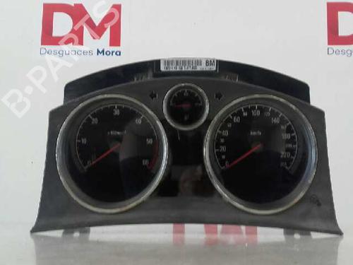 Used Instrument cluster OPEL ZAFIRA / ZAFIRA FAMILY B (A05) 1.9 CDTI (M75) (120 hp) 13460071
